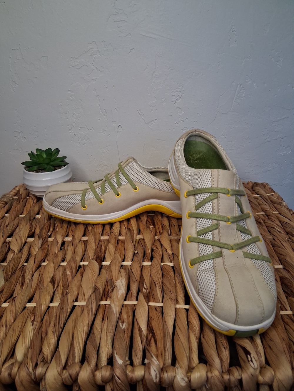 Cole Haan NikeAir Slip On Sneakers Womens 8.5B Beige Green Yellow Comfort Walkin - Picture 5 of 10